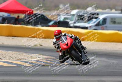 media/Apr-10-2022-SoCal Trackdays (Sun) [[f104b12566]]/Turn 2 (1135am)/